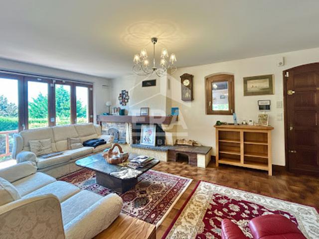 Vente Maison 6 pièces 158 m2 Lacassagne