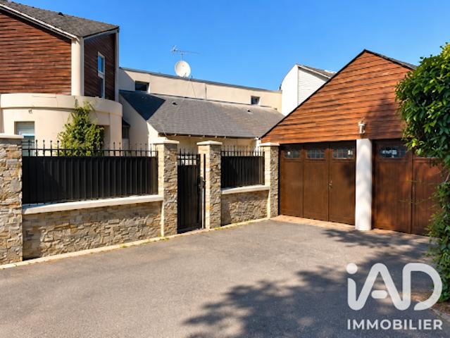 Vente Maison 5 pièces 159 m2 Jouy le Moutier