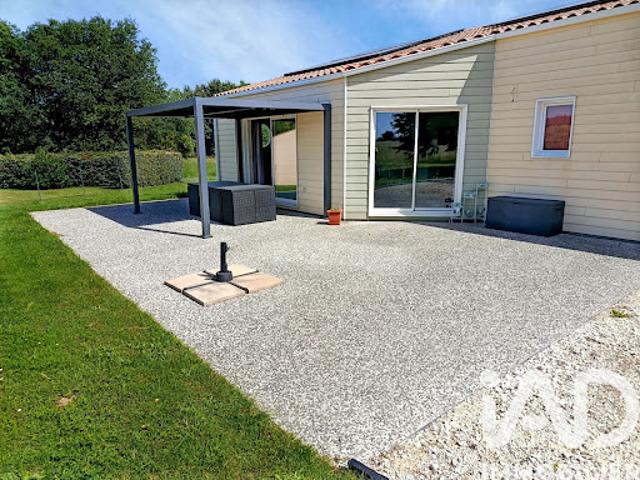 Vente Maison 5 pièces 159 m2 Saint Georges des Coteaux