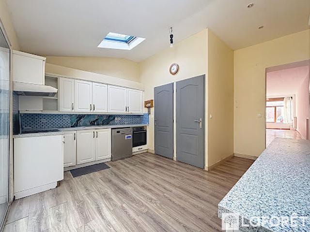 Vente Maison 5 pièces 159.75 m2 Armentieres