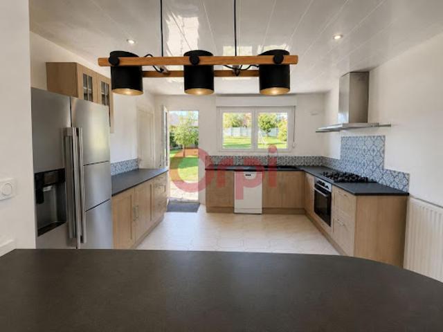 Vente Maison 5 pièces 150 m2 Montauban de Picardie