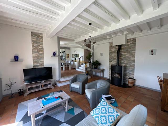 Vente Maison 5 pièces 150 m2 Montrottier