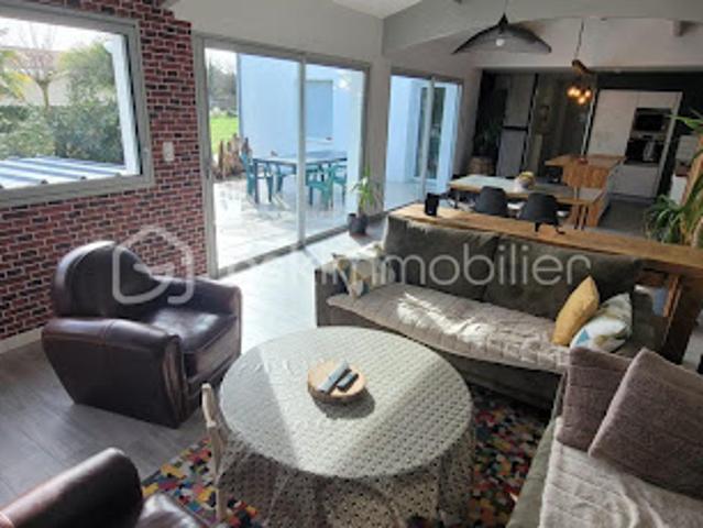 Vente Maison 5 pièces 150 m2 Mornac sur Seudre