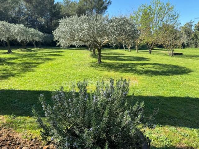 Vente Maison 5 pièces 150 m2 Eygalières