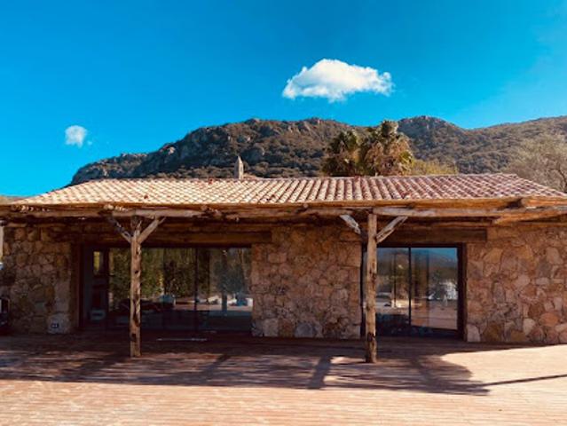 Vente Maison 5 pièces 150 m2 Figari