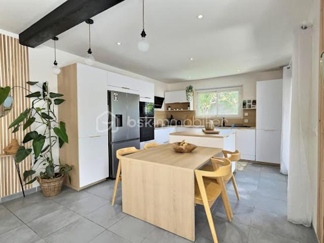Vente Maison 5 pièces 150 m2 Juvignac