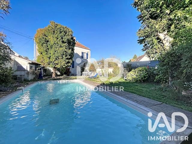 Vente Maison 5 pièces 150 m2 Jouy le Châtel