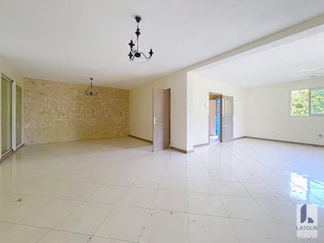Vente Maison 5 pièces 150 m2 Lubersac