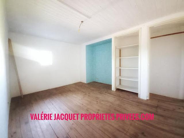 Vente Maison 5 pièces 150 m2 Lussac
