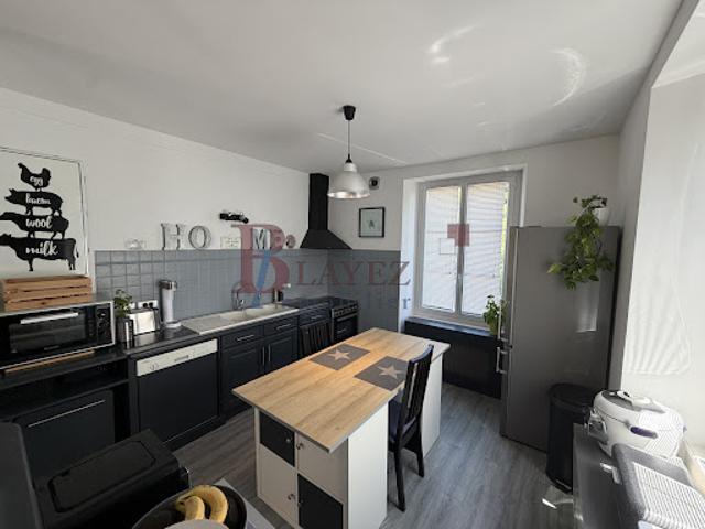 Vente Maison 5 pièces 150 m2 La Roche Canillac