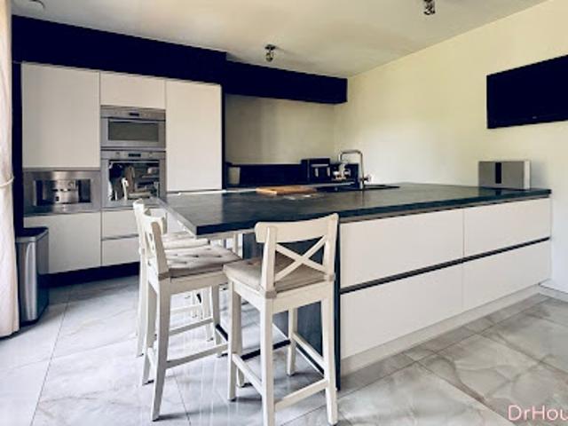 Vente Maison 5 pièces 150 m2 Petite Forêt