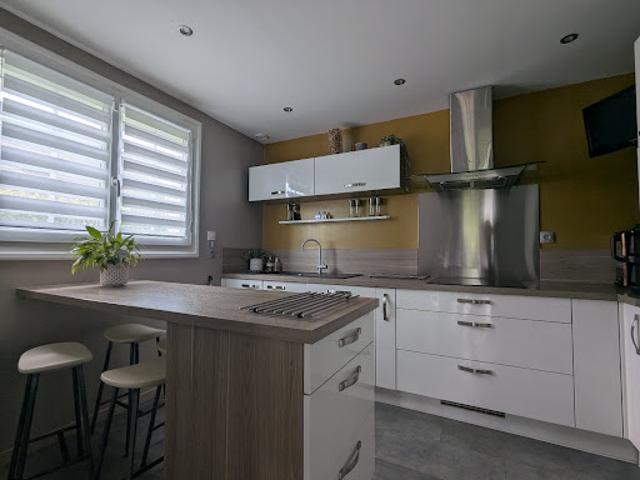 Vente Maison 5 pièces 150 m2 Saint Martin du Manoir