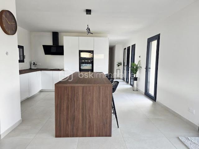 Vente Maison 5 pièces 150 m2 Saint Etienne de Tulmont