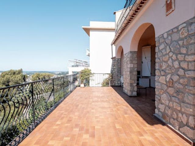 Vente Maison 5 pièces 150 m2 Toulon