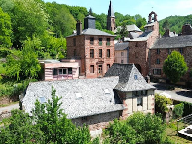 Vente Maison 5 pièces 150 m2 Villecomtal