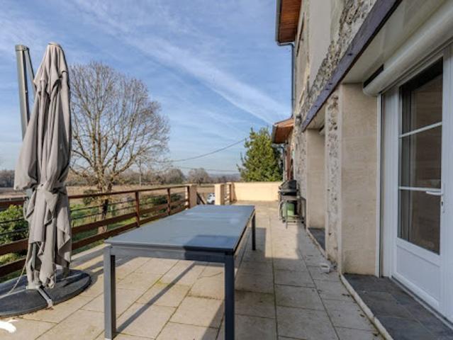 Vente Maison 5 pièces 150 m2 Virelade