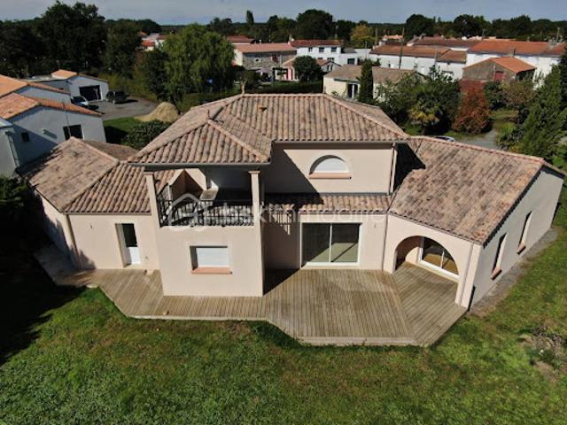 Vente Maison 5 pièces 151 m2 Chauché
