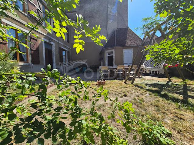 Vente Maison 5 pièces 151 m2 Cravant