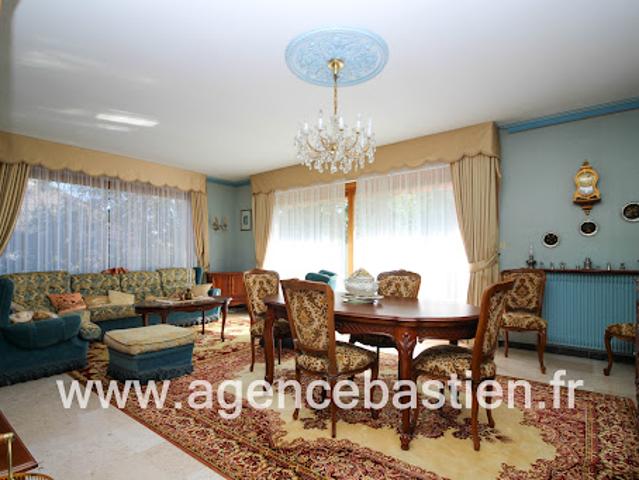 Vente Maison 5 pièces 152 m2 Divonne les Bains