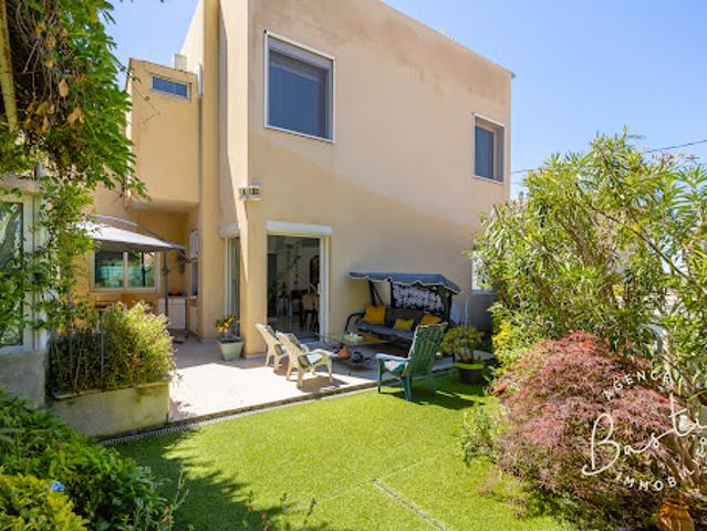 Vente Maison 5 pièces 153 m2 Marseille 7ème