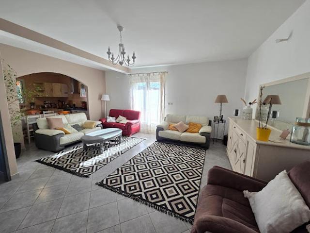 Vente Maison 5 pièces 153 m2 Montelimar