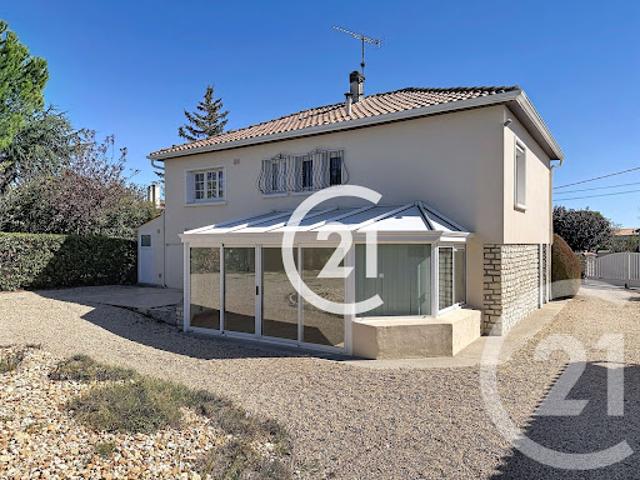 Vente Maison 5 pièces 153 m2 Châteaubernard