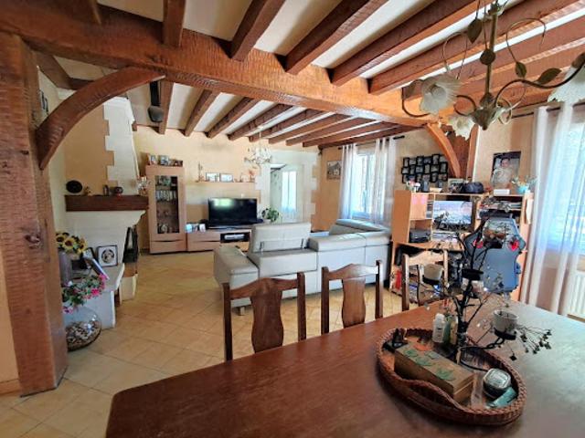 Vente Maison 5 pièces 153 m2 Cours de Pile