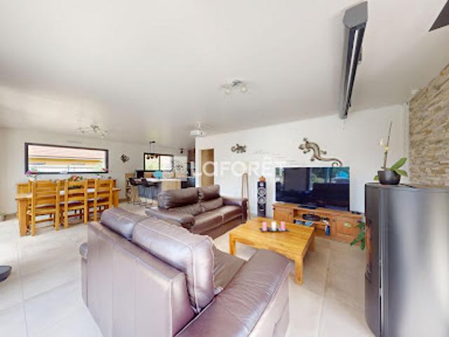 Vente Maison 5 pièces 153 m2 Gommerville