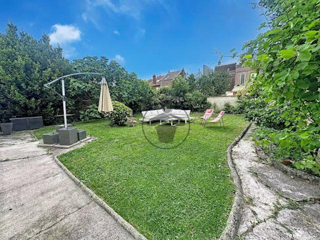 Vente Maison 5 pièces 153 m2 Saint Quentin