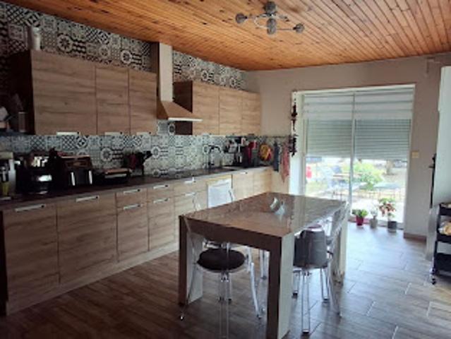 Vente Maison 5 pièces 153.95 m2 Fontenay le Comte