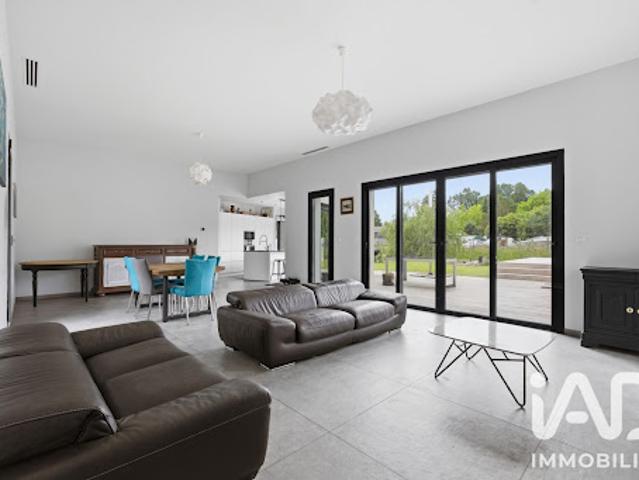 Vente Maison 5 pièces 164 m2 Merignac
