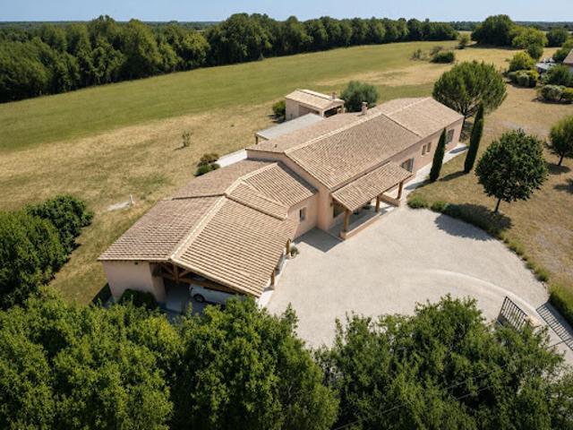 Vente Maison 5 pièces 165 m2 Plazac