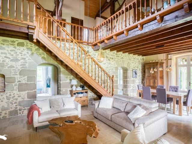 Vente Maison 5 pièces 165 m2 Tourtrès