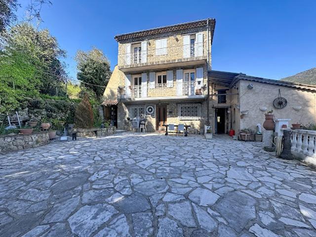 Vente Maison 5 pièces 165.25 m2 Le Bar sur Loup