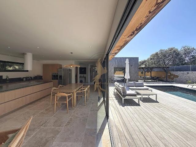 Vente Maison 5 pièces 166 m2 Bonifacio