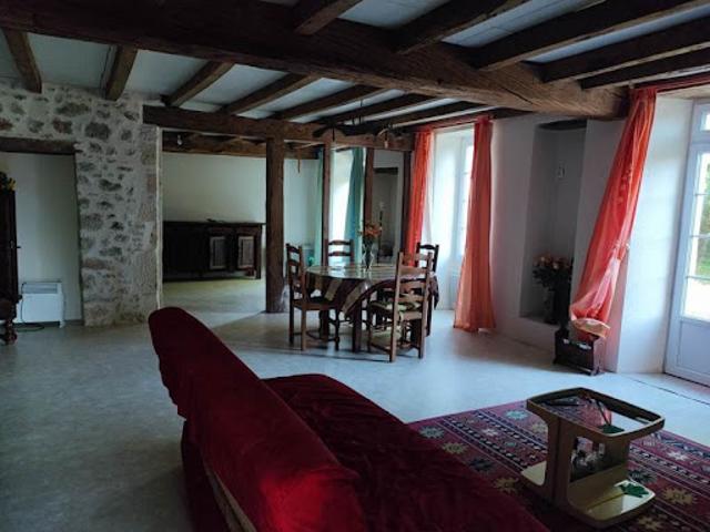 Vente Maison 5 pièces 166 m2 Brossac