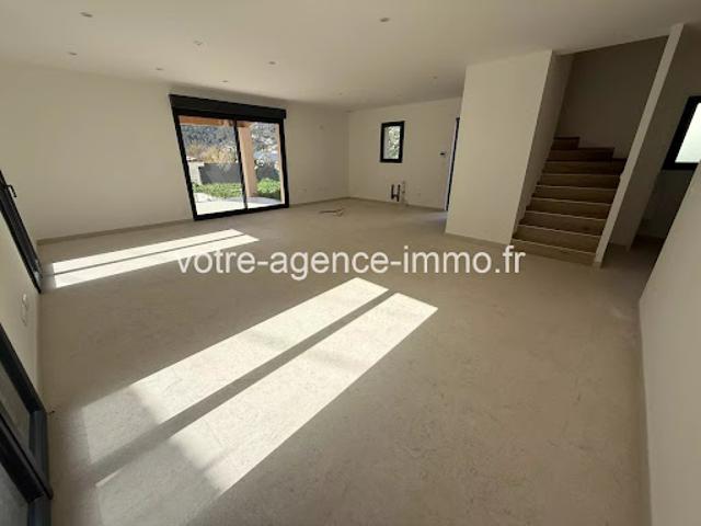 Vente Maison 5 pièces 166 m2 Tourrette Levens