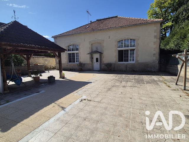 Vente Maison 5 pièces 167 m2 Ancy le Franc