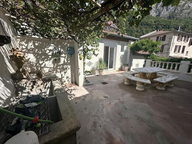 Vente Maison 5 pièces 167 m2 Saint egreve