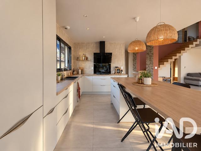 Vente Maison 5 pièces 167 m2 Salles