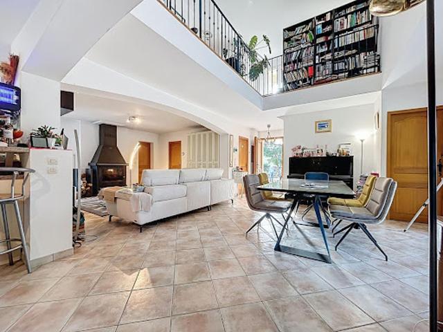 Vente Maison 5 pièces 168 m2 Roquebrune sur Argens