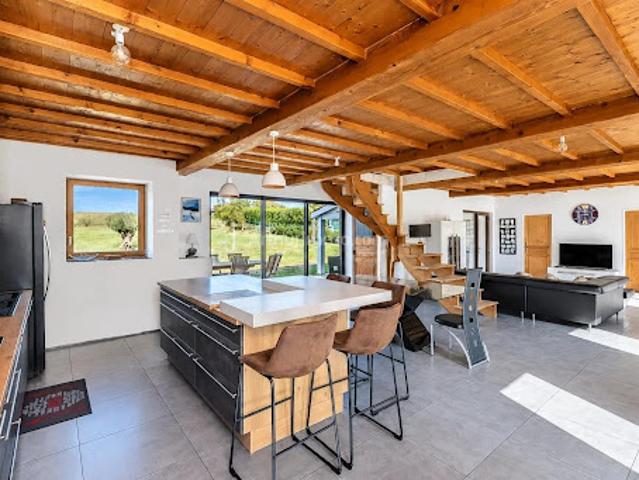 Vente Maison 5 pièces 168.5 m2 Vézeronce Curtin