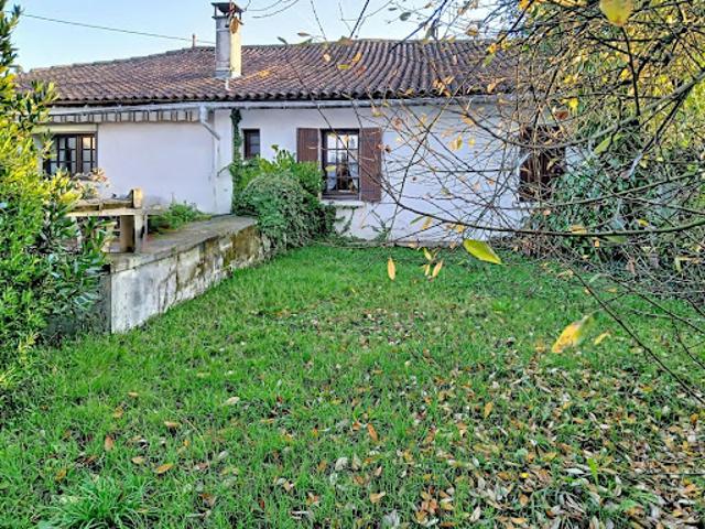 Vente Maison 5 pièces 169 m2 Barbezieux Saint Hilaire