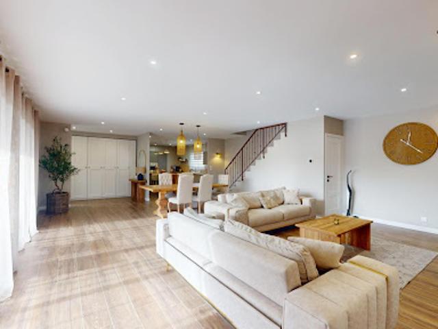 Vente Maison 5 pièces 169 m2 Baix