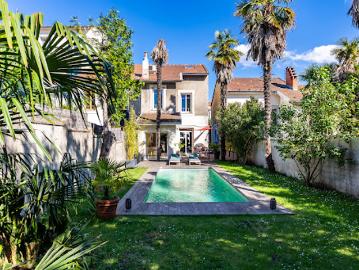 Vente Maison 5 pièces 169 m2 Bordeaux