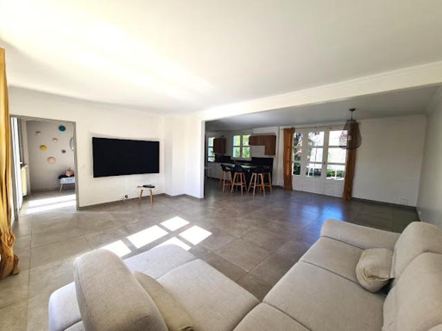 Vente Maison 5 pièces 160 m2 Ozoir la ferriere