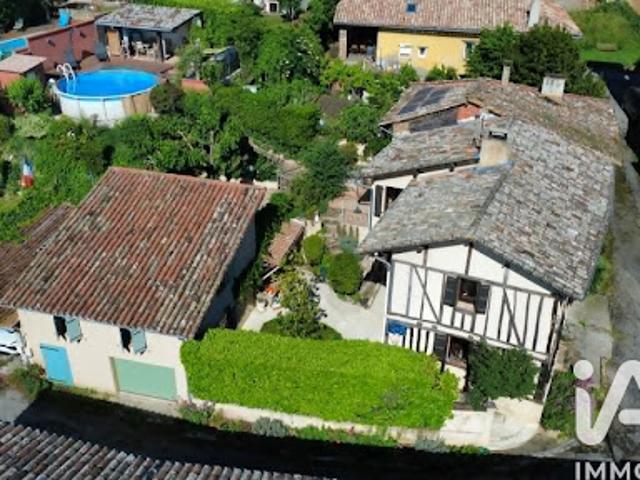 Vente Maison 5 pièces 160 m2 Le Burgaud