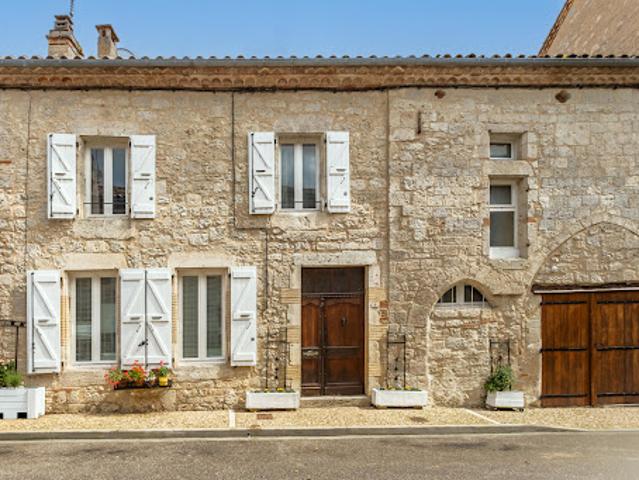 Vente Maison 5 pièces 160 m2 Castelsagrat