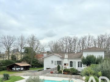Vente Maison 5 pièces 160 m2 Carbon Blanc