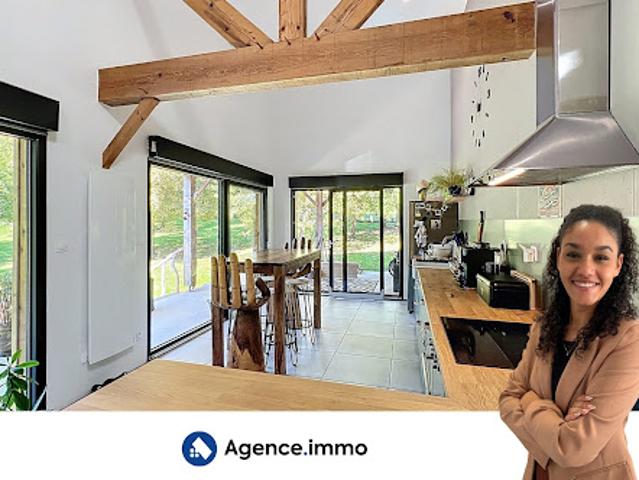 Vente Maison 5 pièces 160 m2 Saint Bonnet sur Gironde